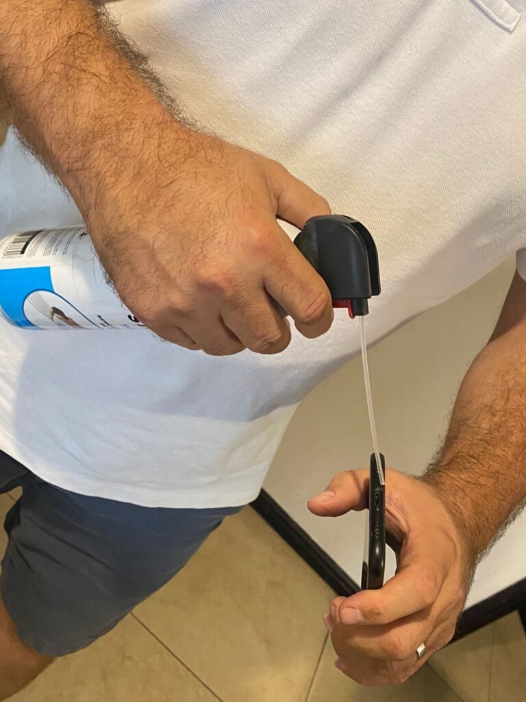 Limpiar centro de carga con aire comprimido